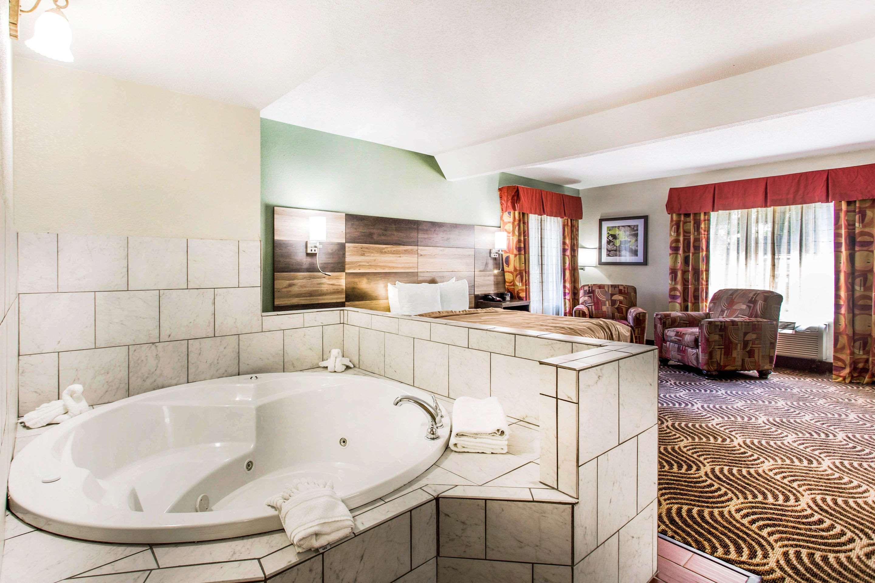Quality Inn Black Mountain Buitenkant foto