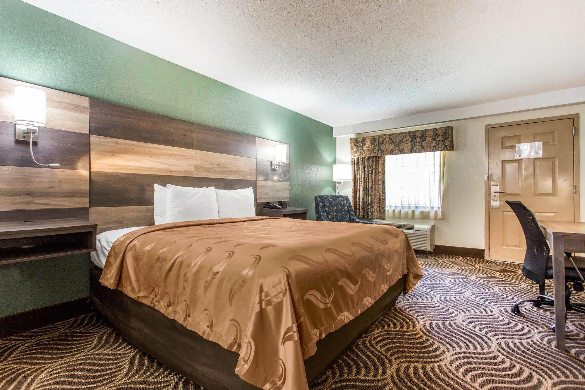 Quality Inn Black Mountain Buitenkant foto